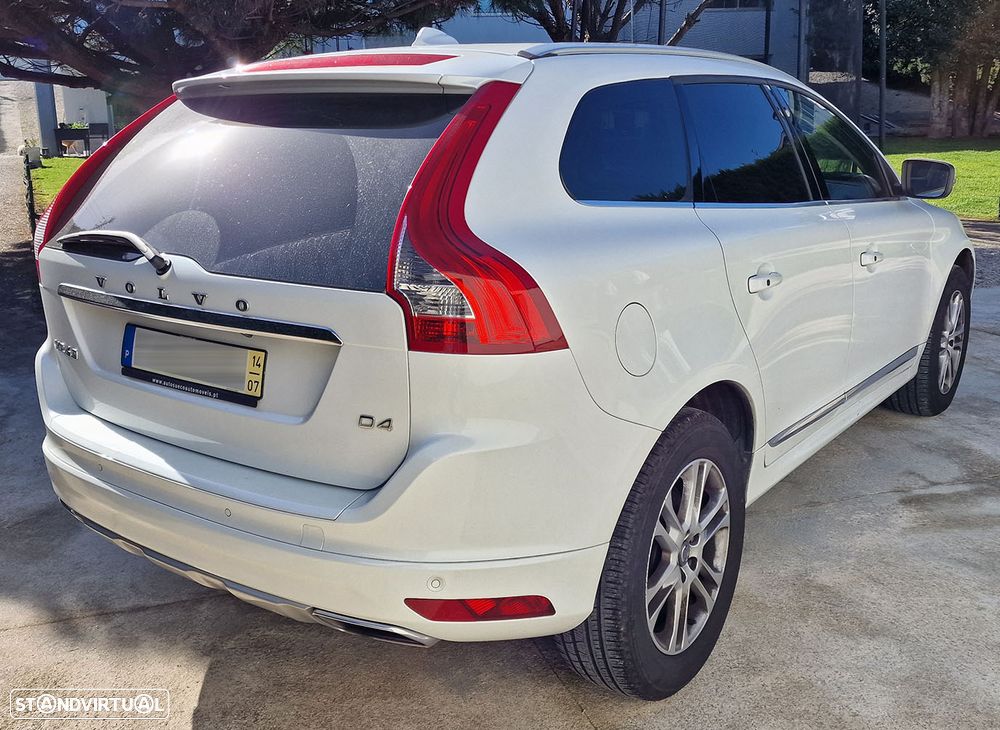 Volvo XC 60 2.0 D4 Summum Geartronic - 6