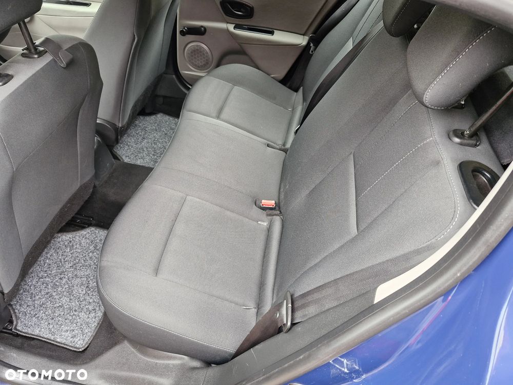 Renault Megane 1.6 16V 100 Authentique - 8