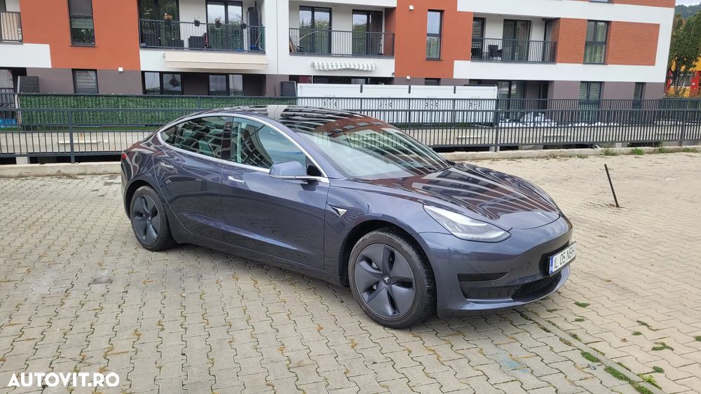 Tesla Model 3 Standard Reichweite Plus Hinterradantrieb - 29