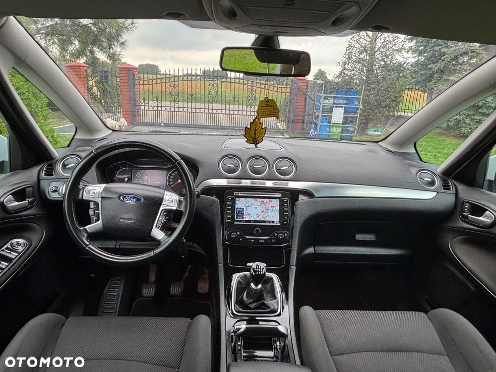 Ford S-Max 2.0 TDCi DPF Titanium X - 32