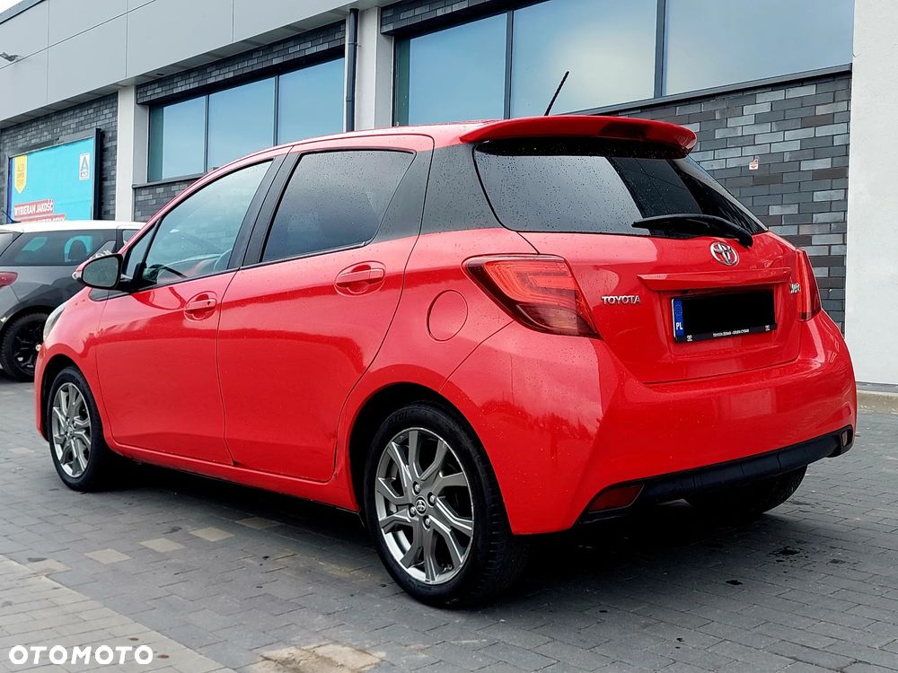Toyota Yaris 1.33 Premium - 6