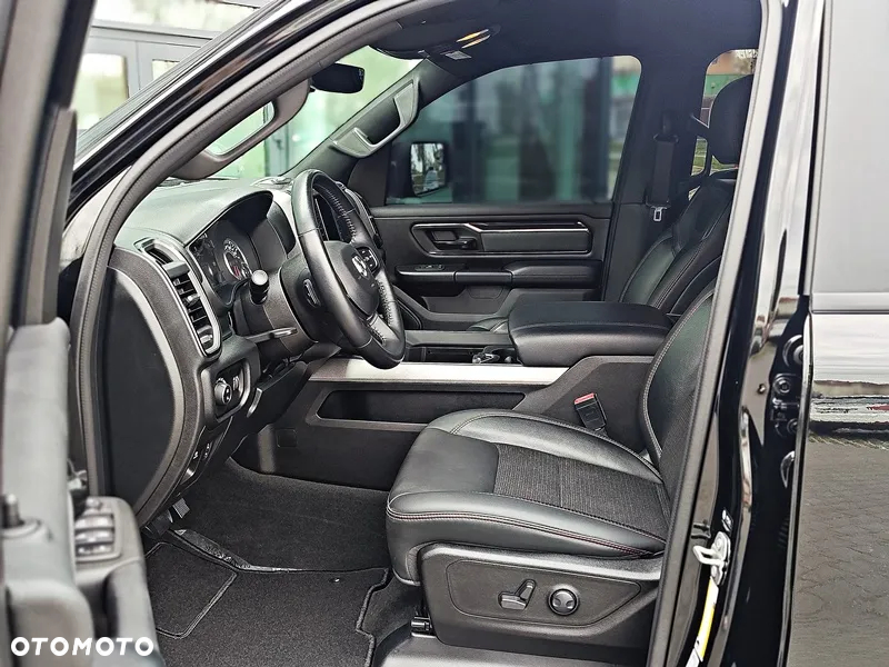 Dodge RAM 1500 5.7 4x4 - 14