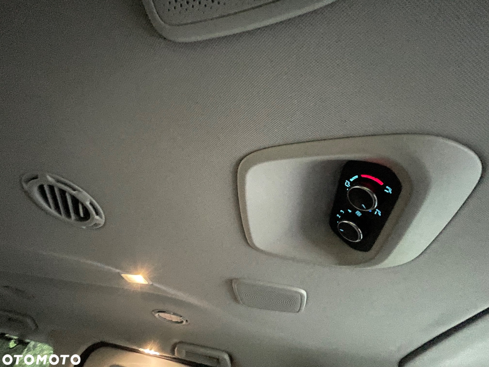 Ford Tourneo Custom 320 L2H1 VA MH Titanium X - 21