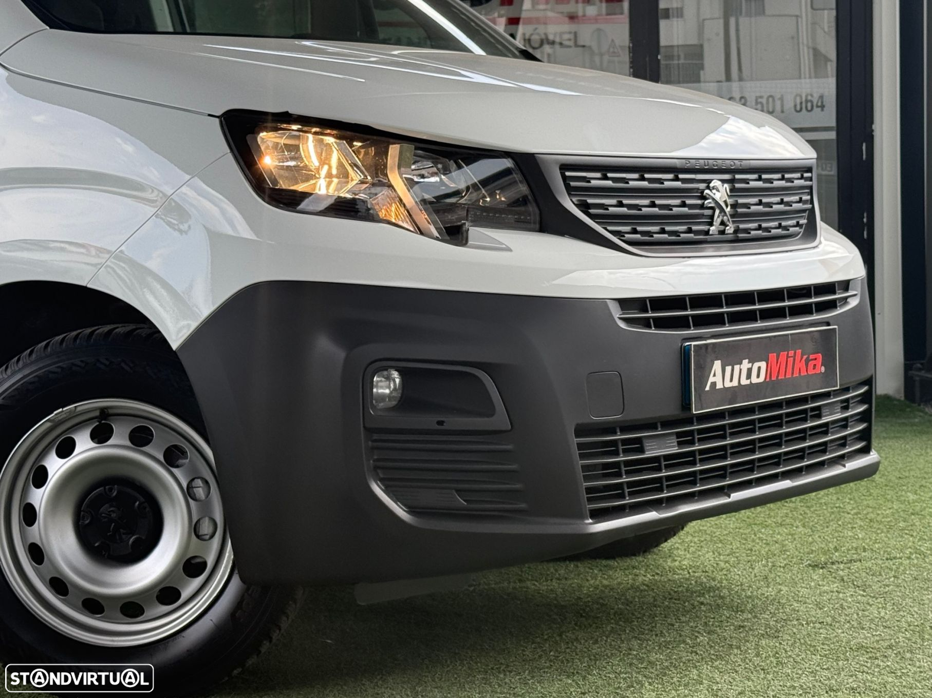 Peugeot Partner 1.5 BlueHDi Pro Standard - 32