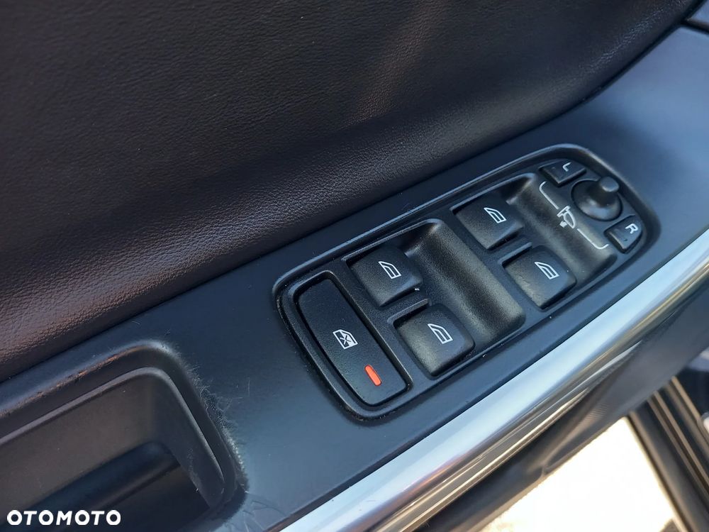 Volvo V60 D6 AWD Plug-in Hybrid Summum - 20