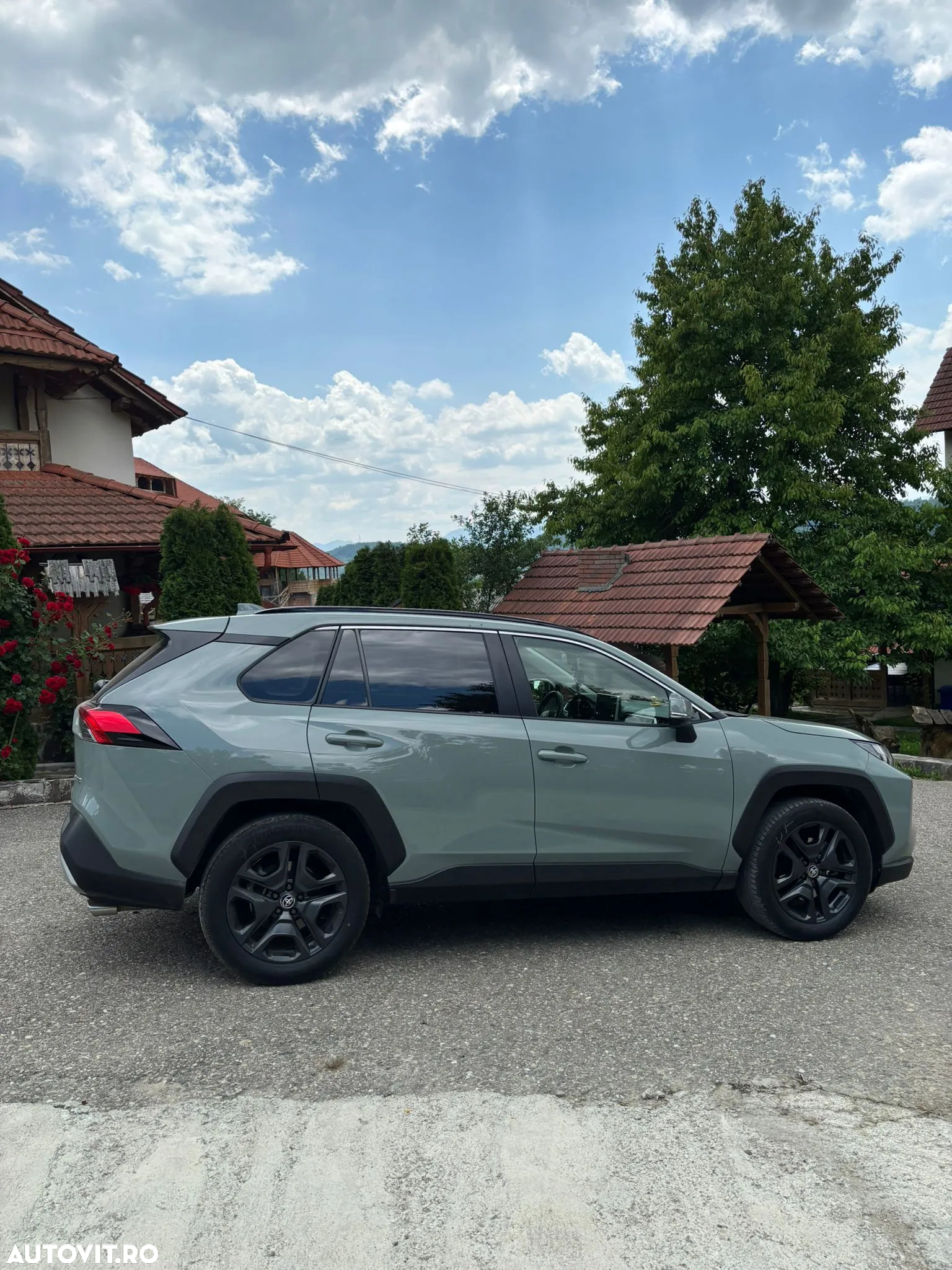 Toyota RAV4 - 3
