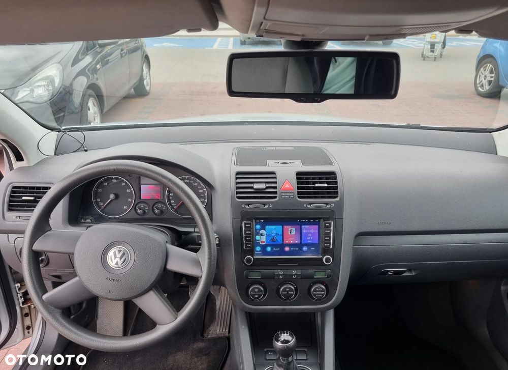 Volkswagen Golf - 16