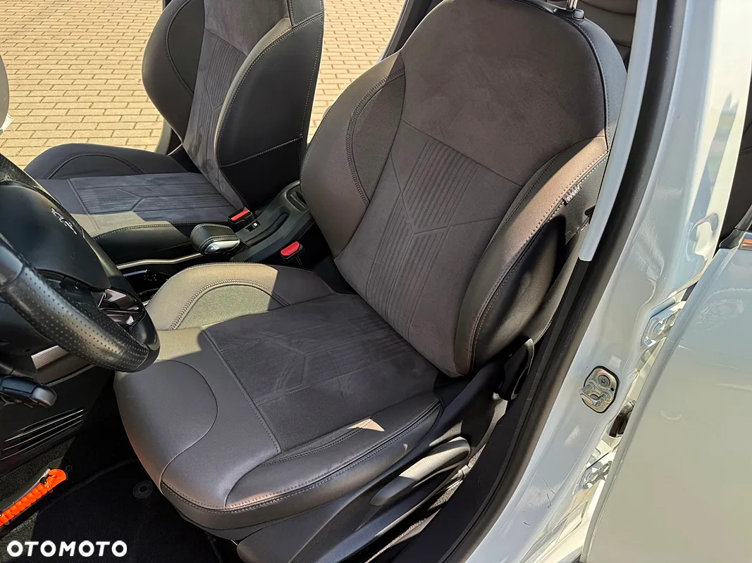 Peugeot 2008 120 VTI Allure - 32