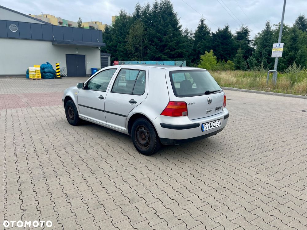 Volkswagen Golf - 5