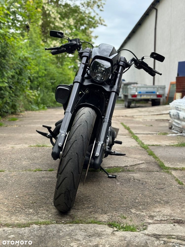 Harley-Davidson Softail FXDR - 2