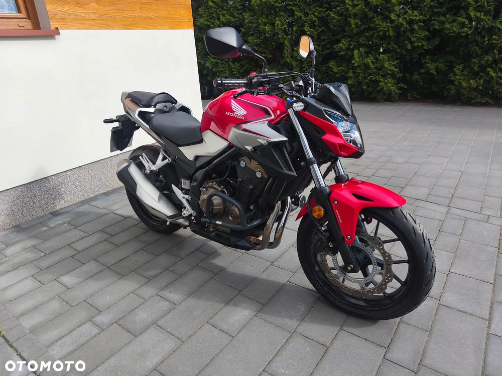Honda CB - 1