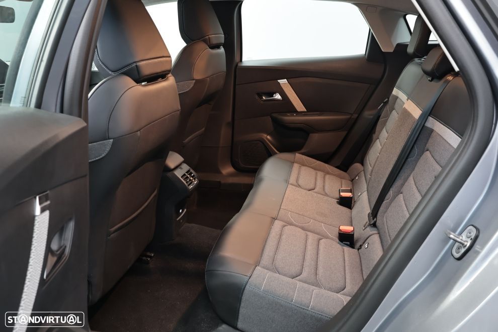 Citroën C4 1.2 PureTech Plus - 25