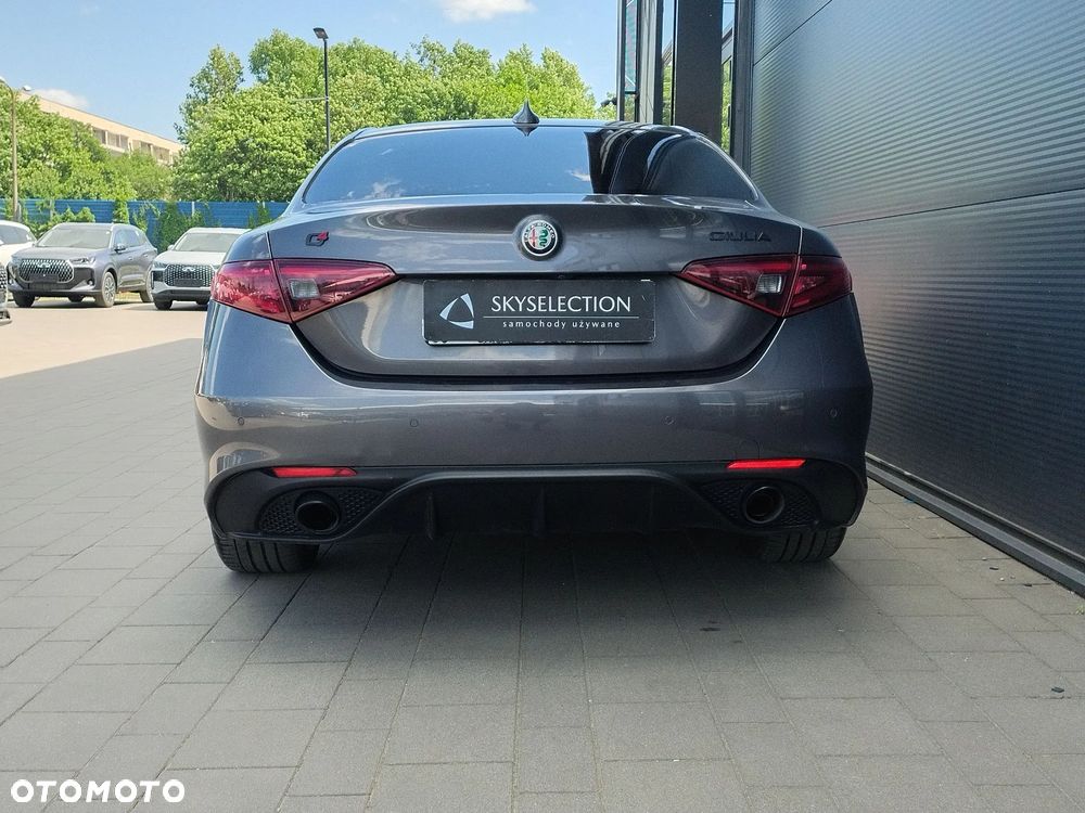 Alfa Romeo Giulia 2.0 Turbo Veloce Q4 - 5