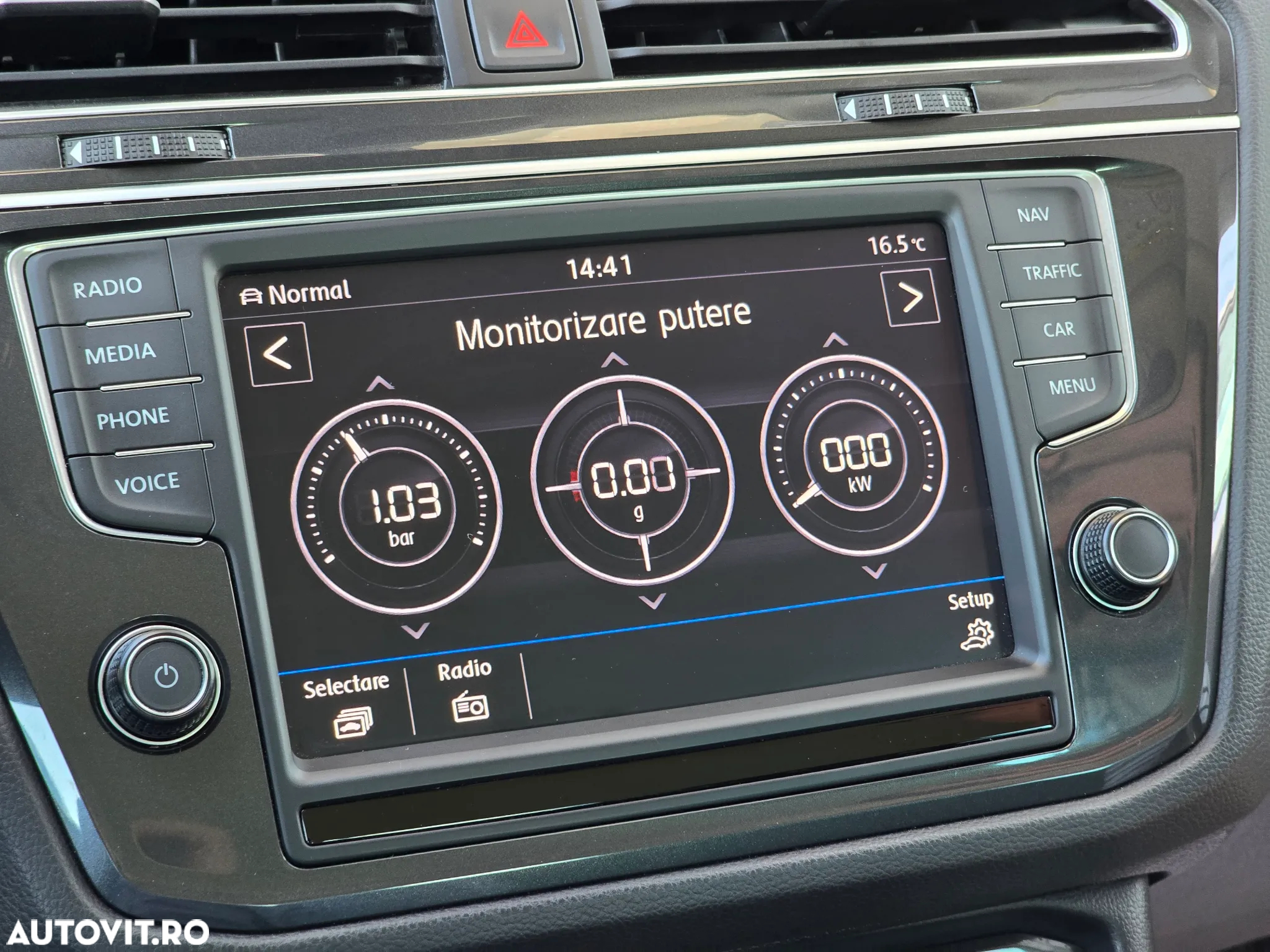 Volkswagen Tiguan 2.0 TDI SCR 4MOTION DSG R-Line - 32