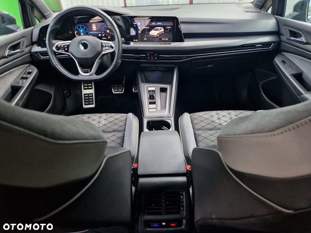 Volkswagen Golf - 15