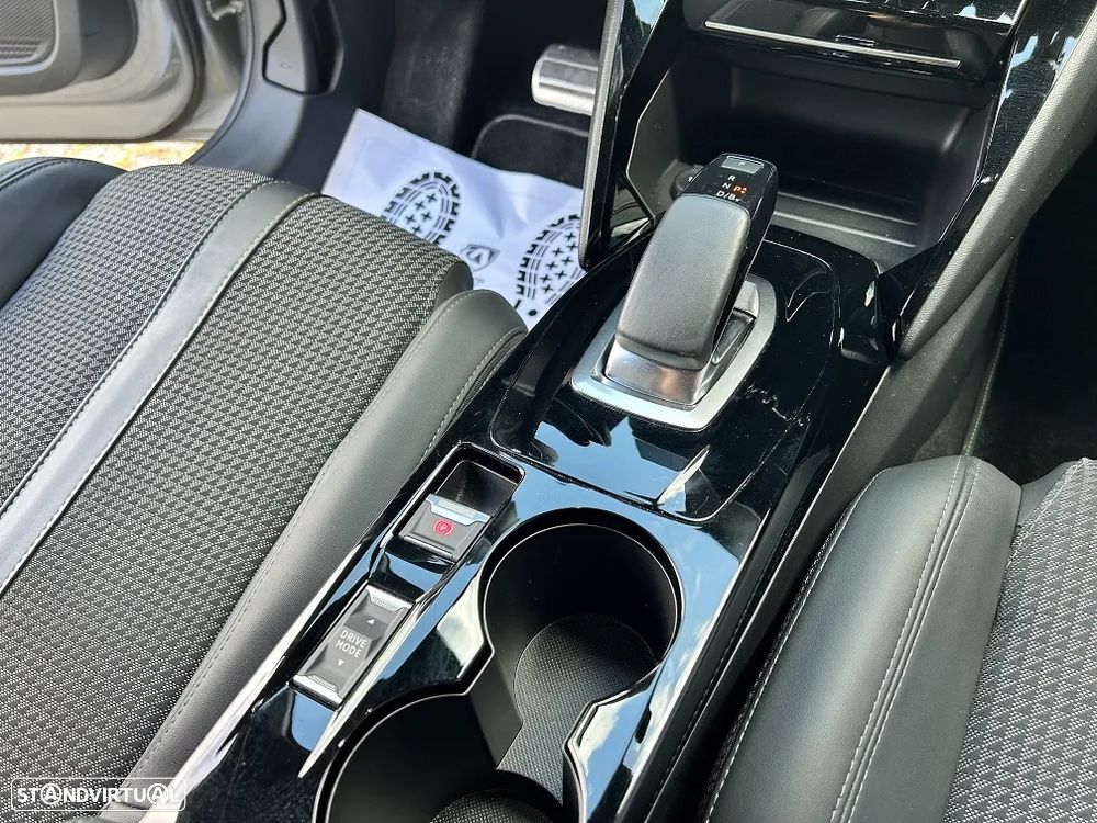 Peugeot e-208 50 kWh GT Line - 23