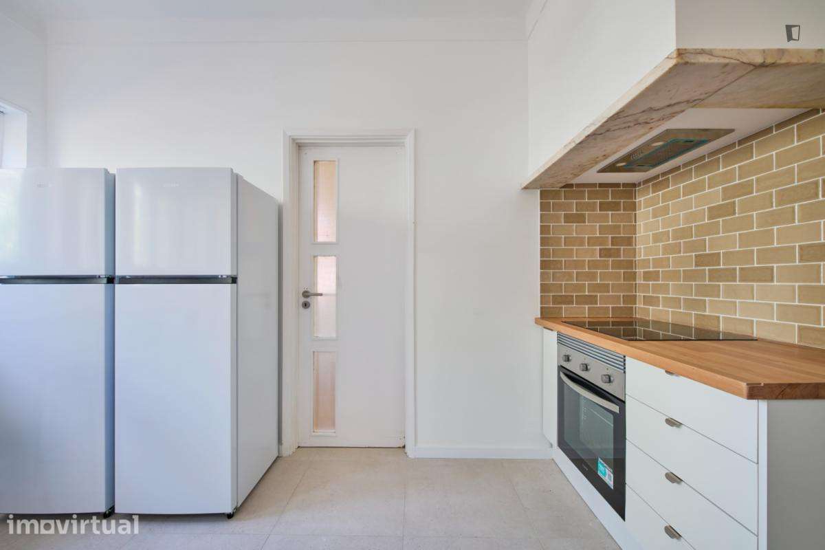 Quarto - localizado em Alvalade Lisbon - Grande imagem: 4/20