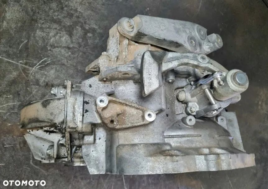SKRZYNIA BIEGÓW OPEL CORSA ASTRA J 1.4 TUTBO 16V A14NET M32 6 BIEGÓW - 2