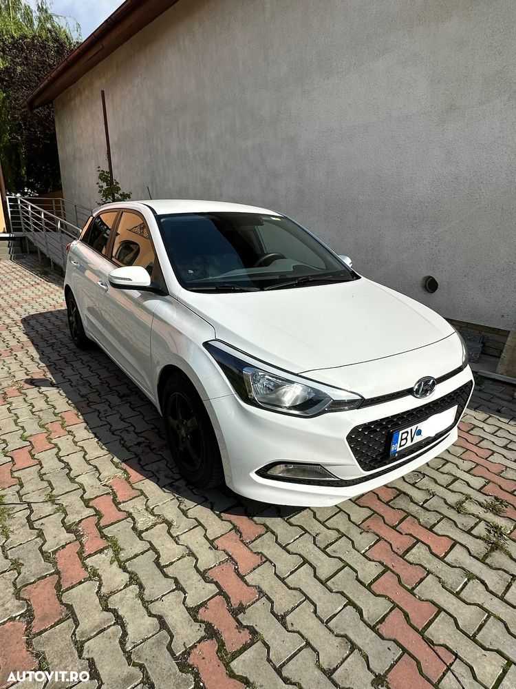 Hyundai i20 1.1 CRDi M/T Confort - 3