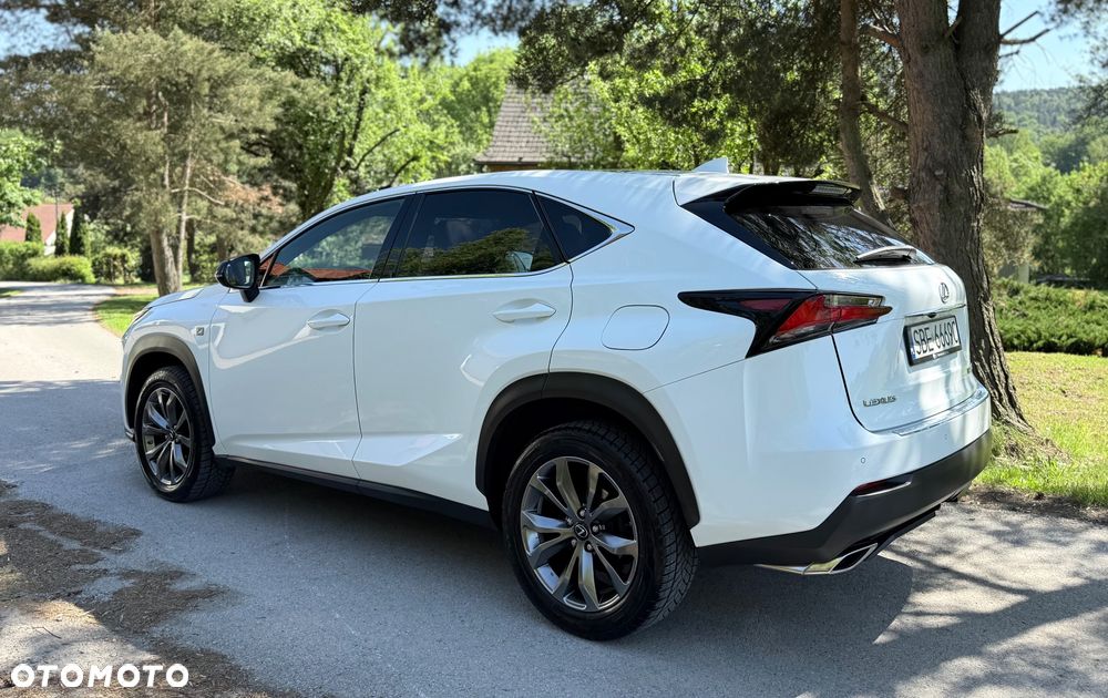 Lexus NX 200t F Sport AWD - 11