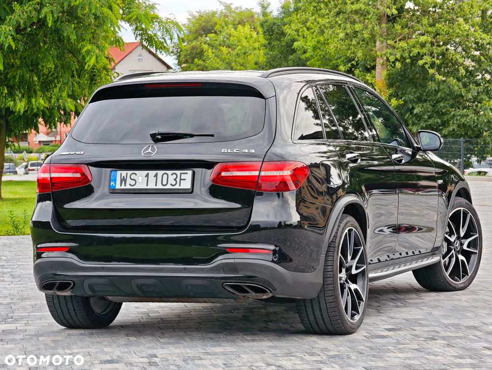 Mercedes-Benz GLC - 4