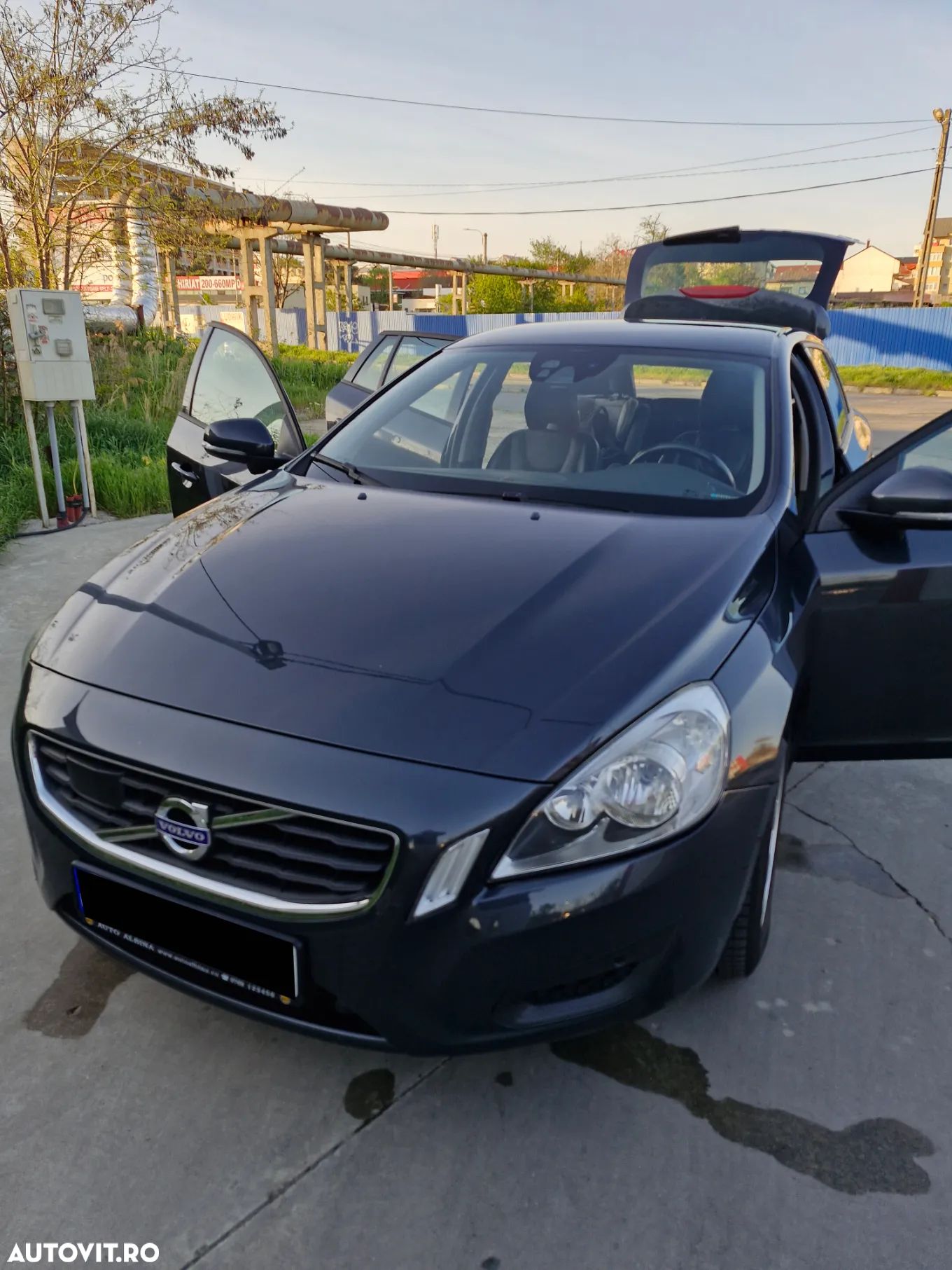 Volvo V60 T4 Basic - 1