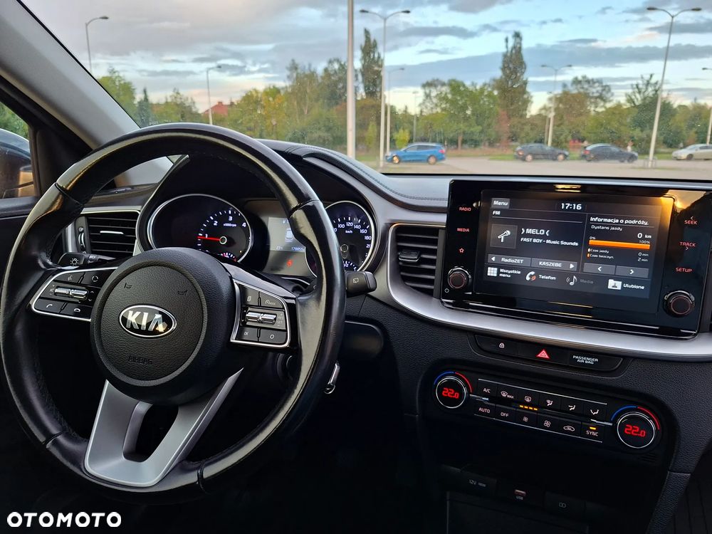 Kia Ceed 1.6 CRDi SCR M - 29