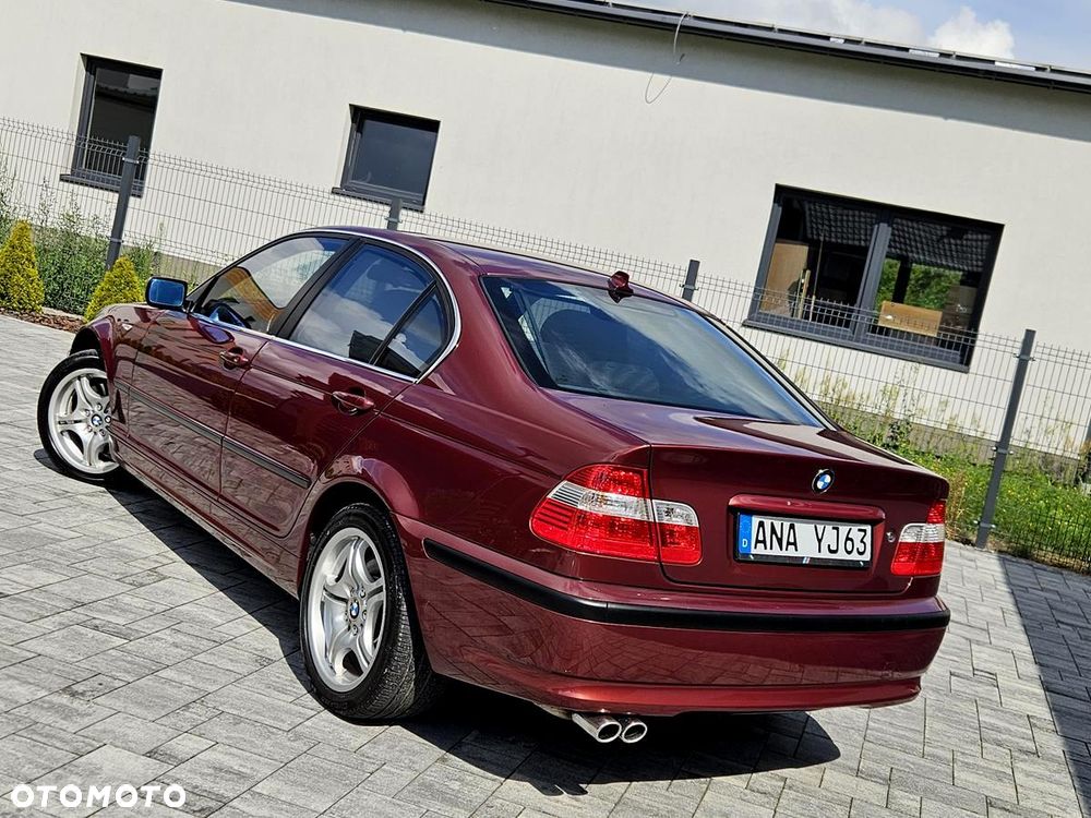 BMW Seria 3 330i Edition Exclusive - 9
