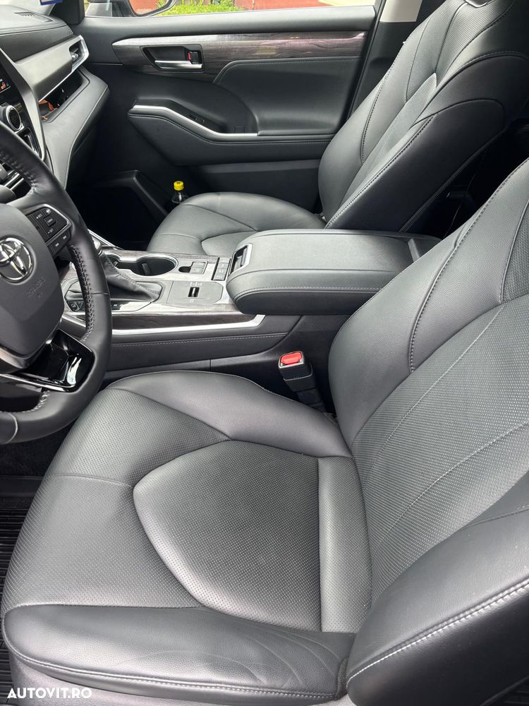 Toyota Highlander 2.5 L Dynamic Force 248CP Exclusive Pearly - 14
