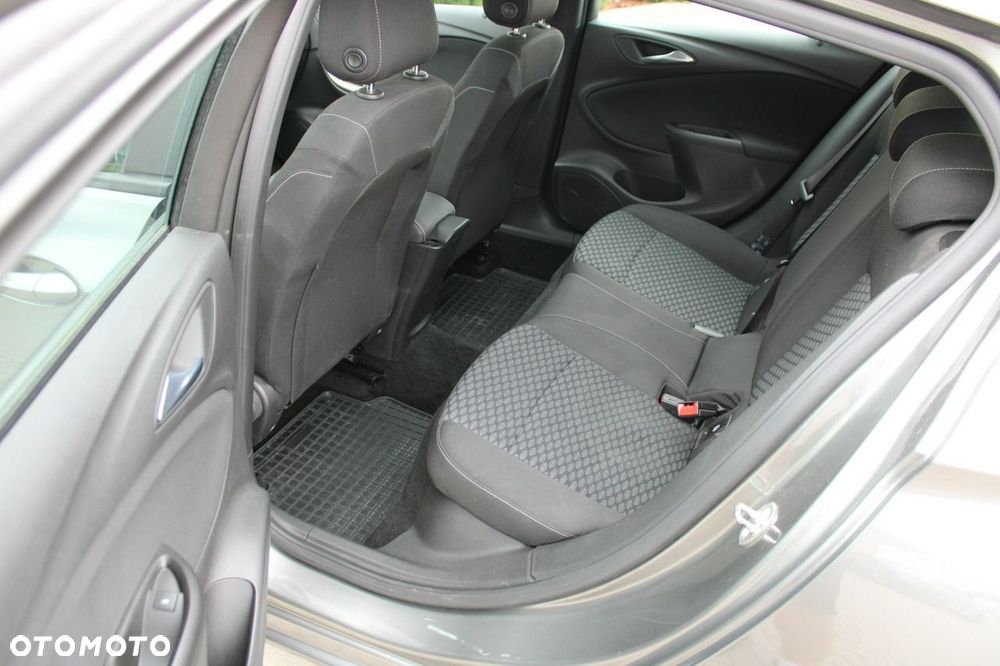 Opel Astra 1.6 CDTI Enjoy S&S - 34