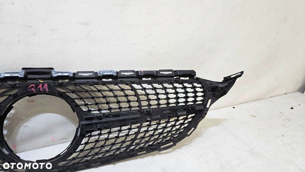 grill atrapa chłodnicy mercedes c-klasa w205 lift amg diamond a2058807306 - 6