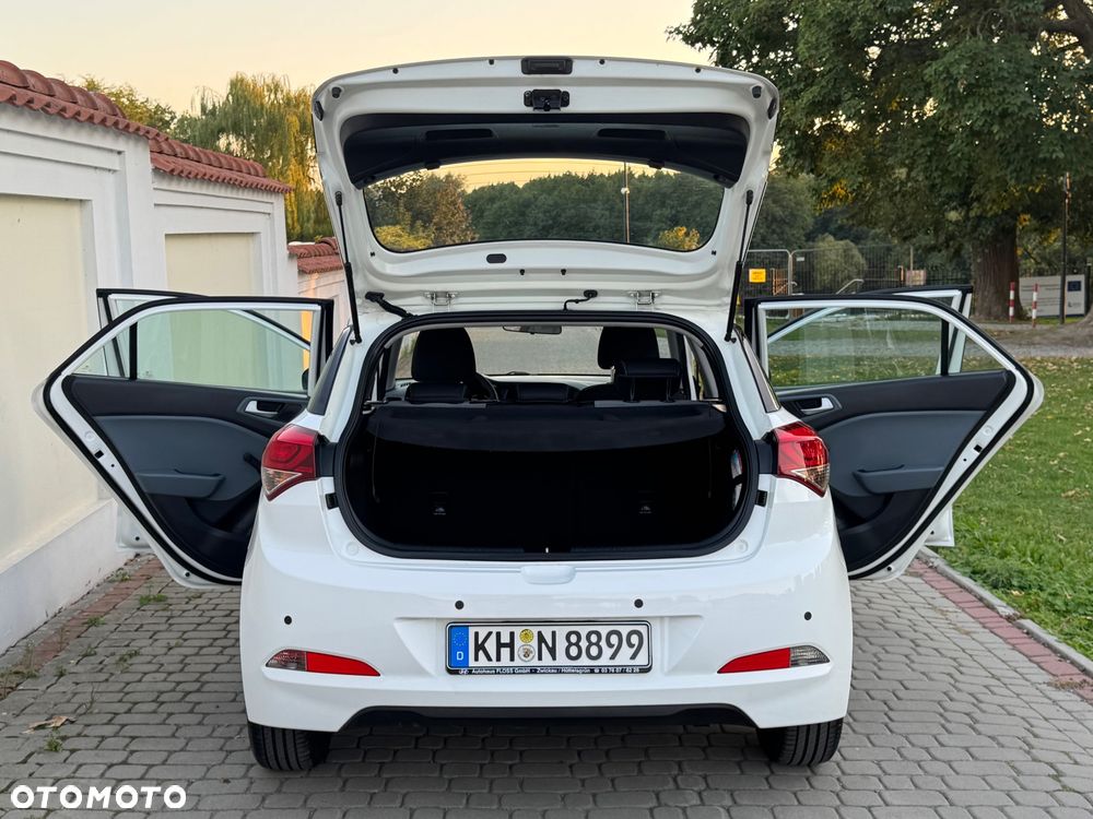 Hyundai i20 - 14