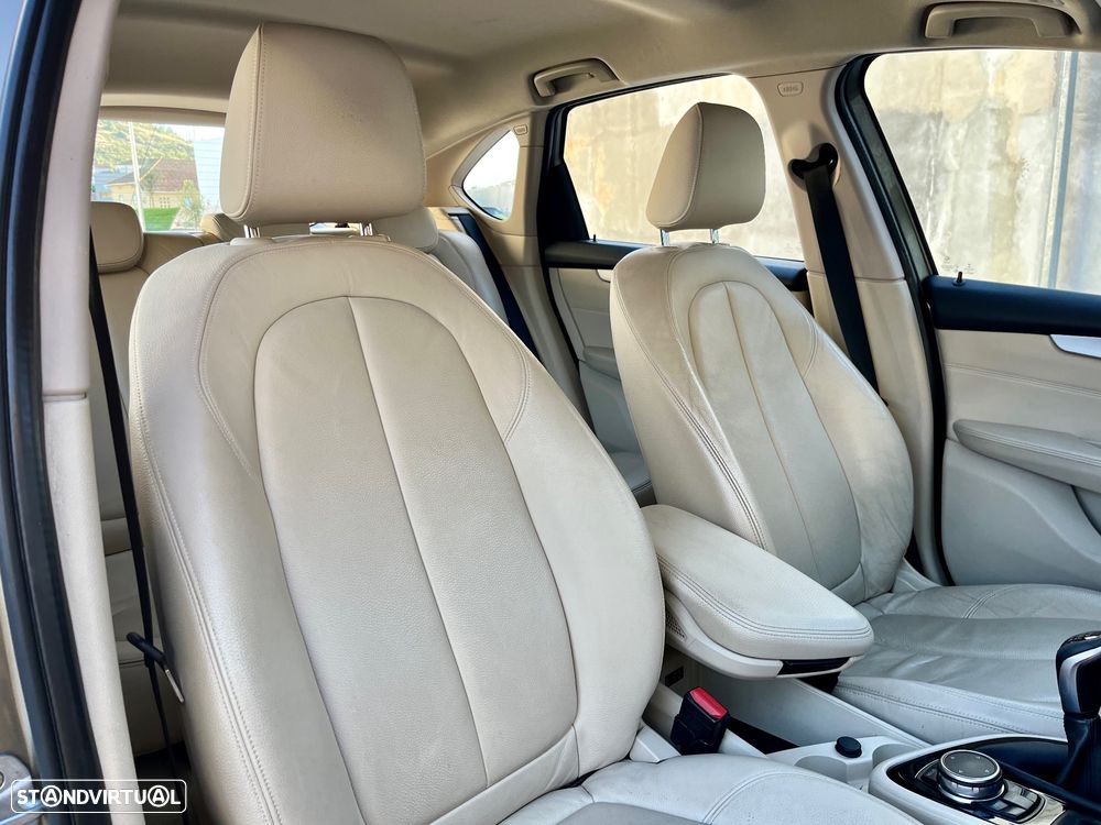 BMW 216 Active Tourer - 30