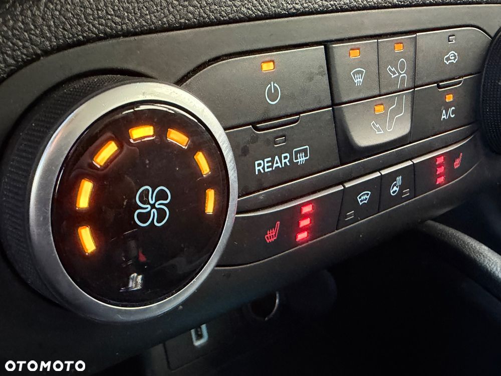 Ford Focus 1.0 EcoBoost Start-Stopp-System COOL&CONNECT DESIGN - 27