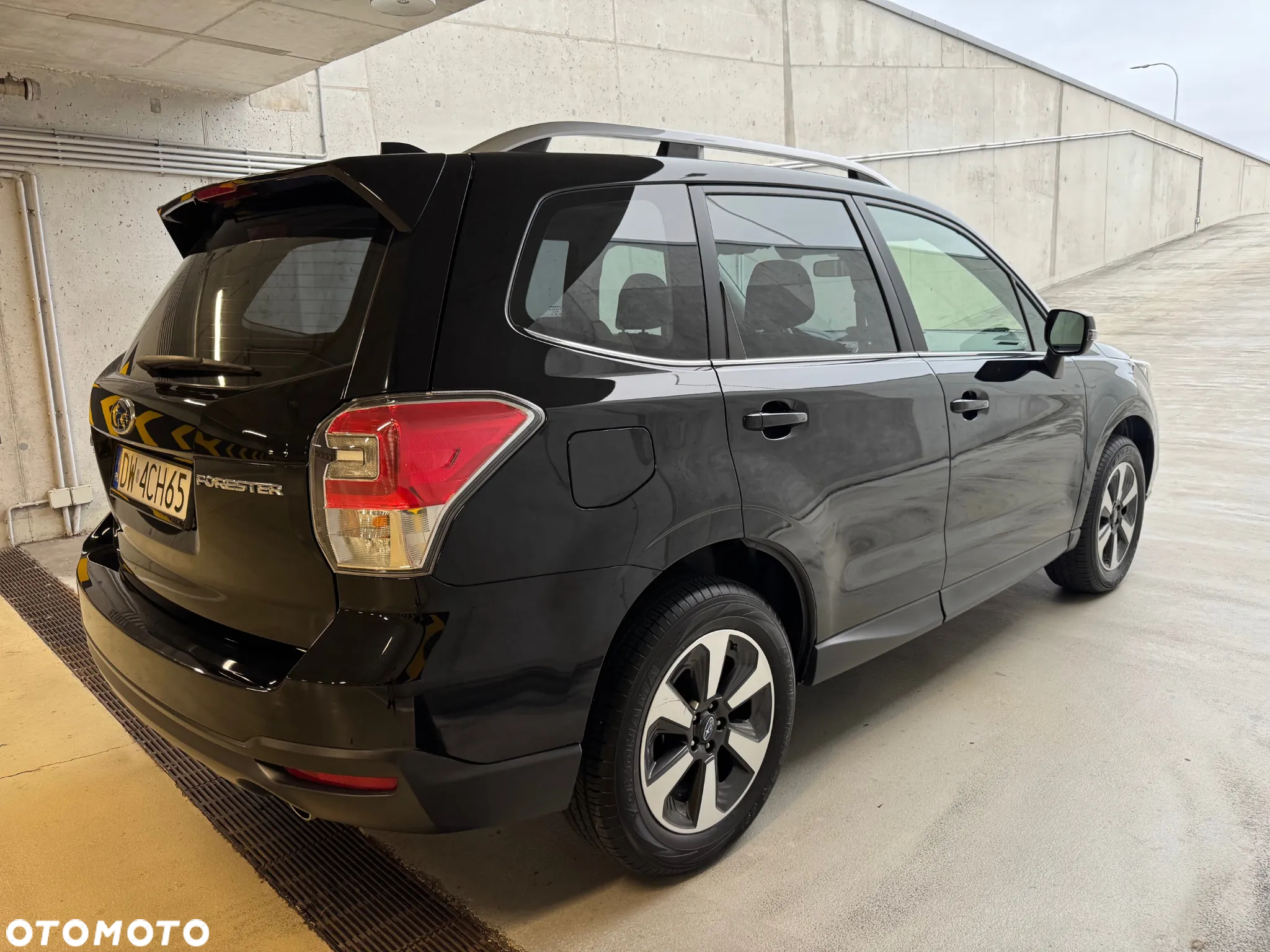 Subaru Forester 2.0 i Exclusive Special (EyeSight) Lineartronic - 4