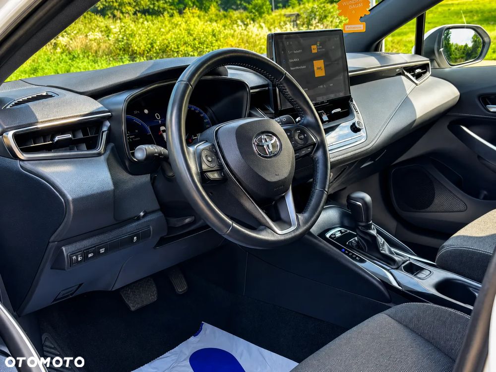 Toyota Corolla 1.8 Hybrid Comfort - 13