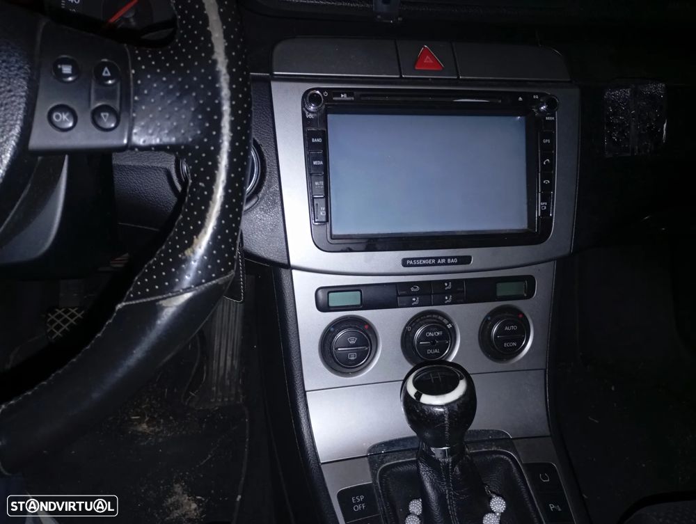 VW Passat Variant - 3