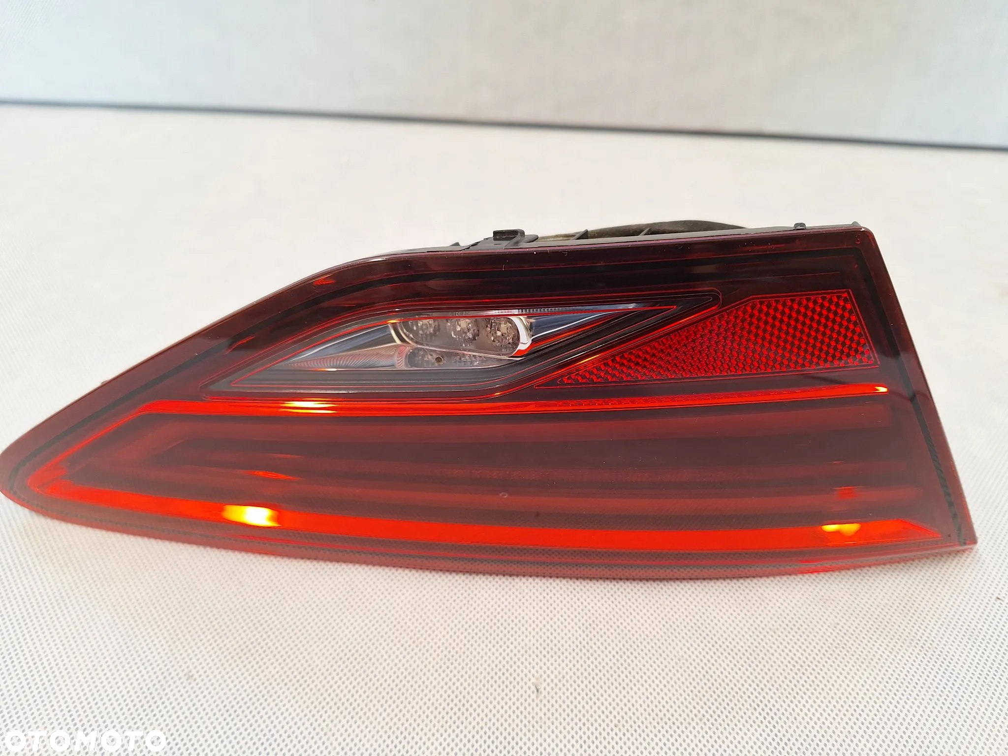 Seat Leon III HB Lift lampa lewa tył 5F0945307J - 2
