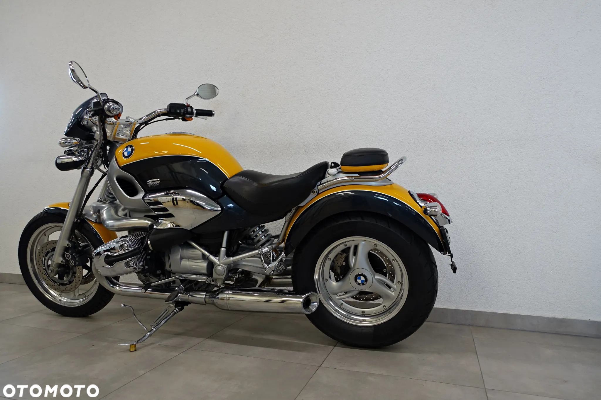 BMW R - 2