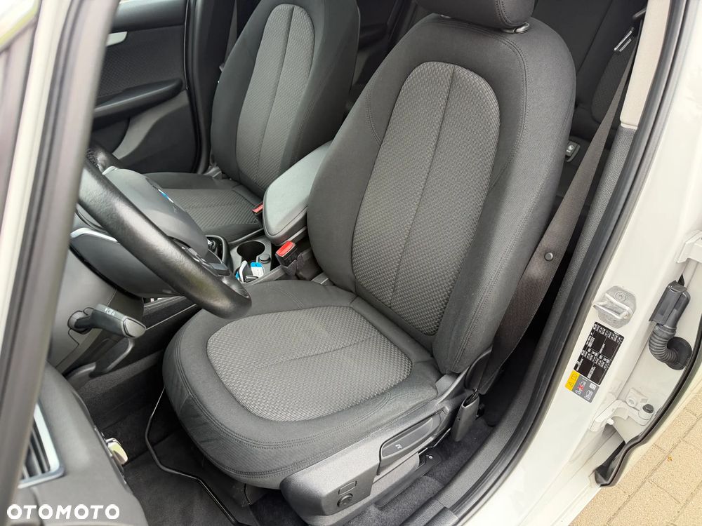 BMW Seria 2 225xe iPerformance Sport Line - 13