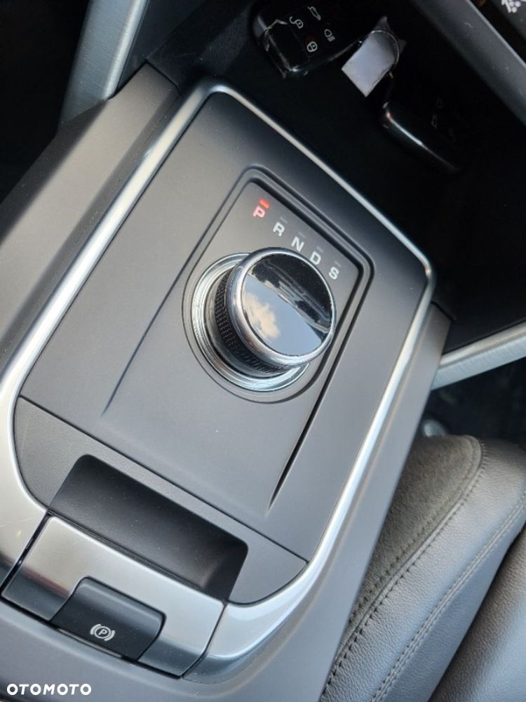 Land Rover Discovery Sport - 10