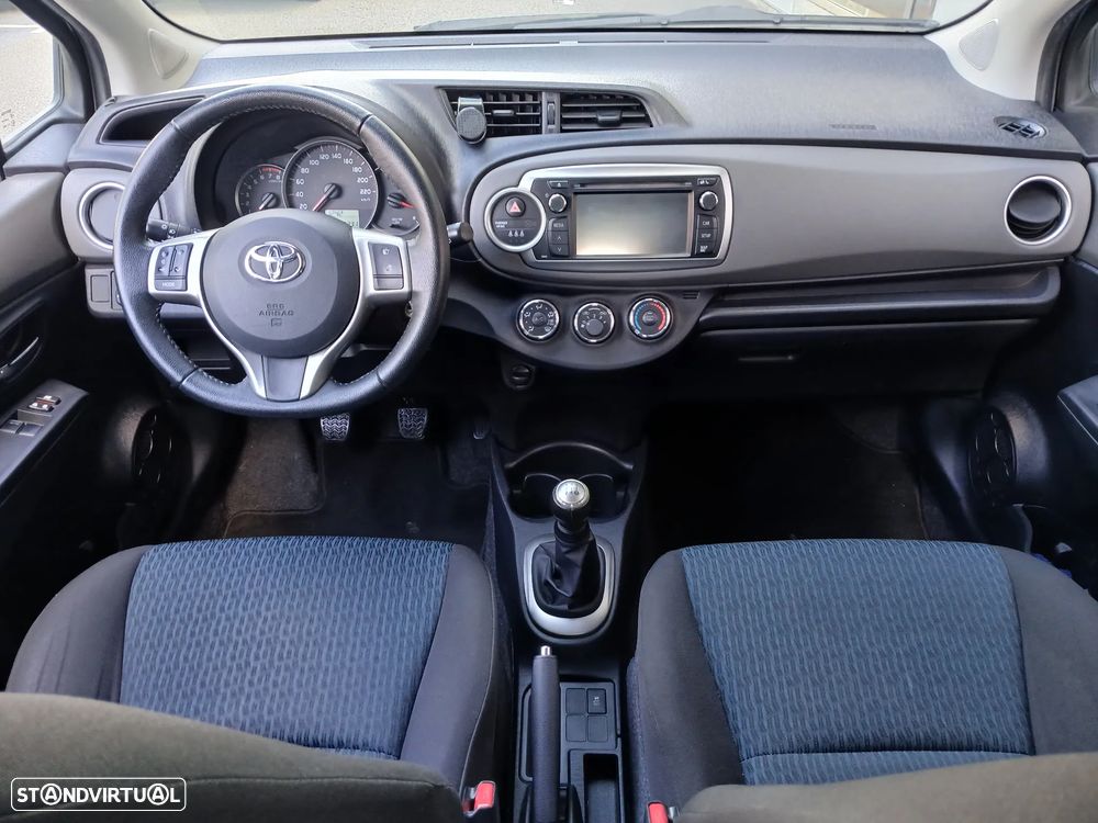 Toyota Yaris 1.0 VVT-i Comfort+Navi - 9