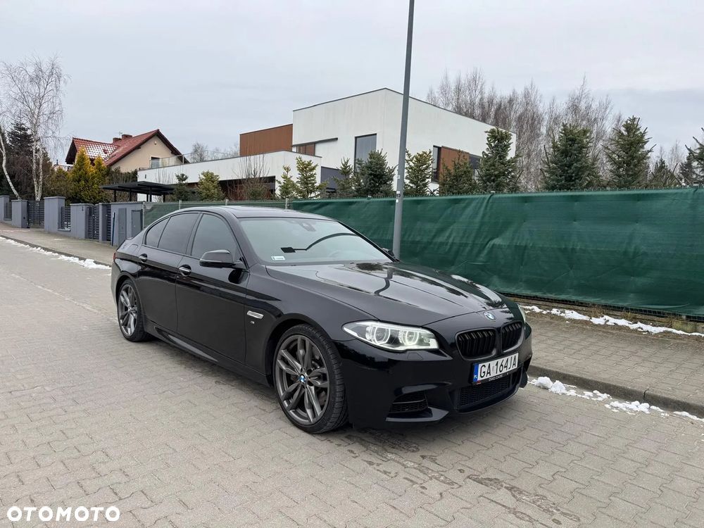 BMW Seria 5 M550d xDrive - 34