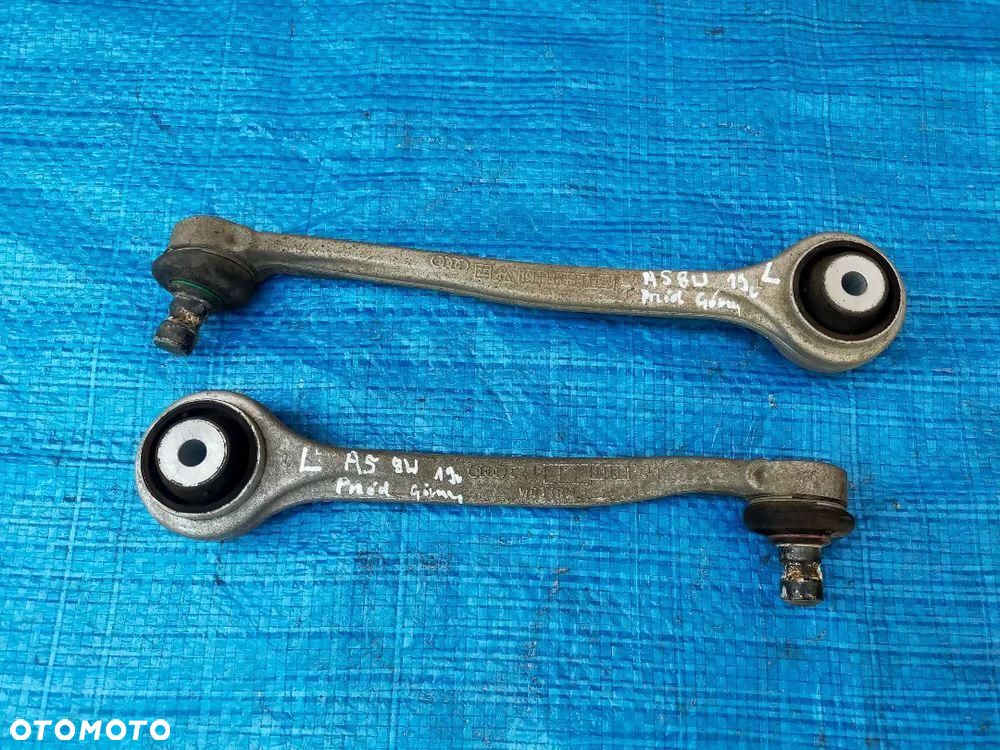 Audi A4 B9 A5 8W Wahacz Lewy Góra Przód Komplet