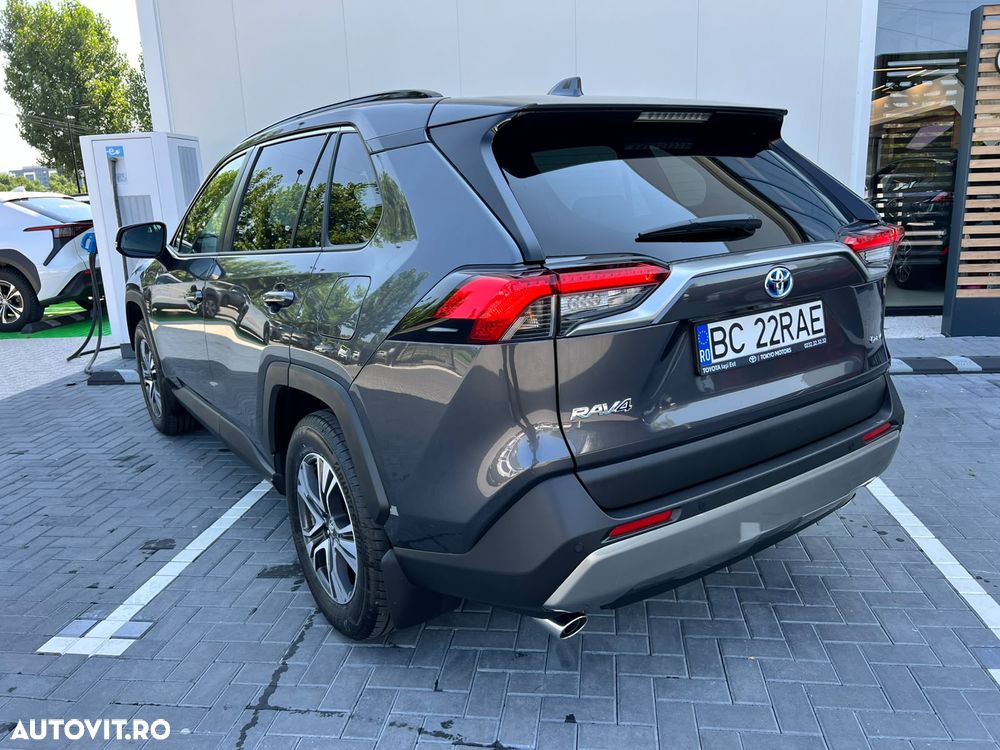 Toyota RAV4 - 7