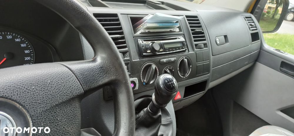 Volkswagen Transporter T5 - 5