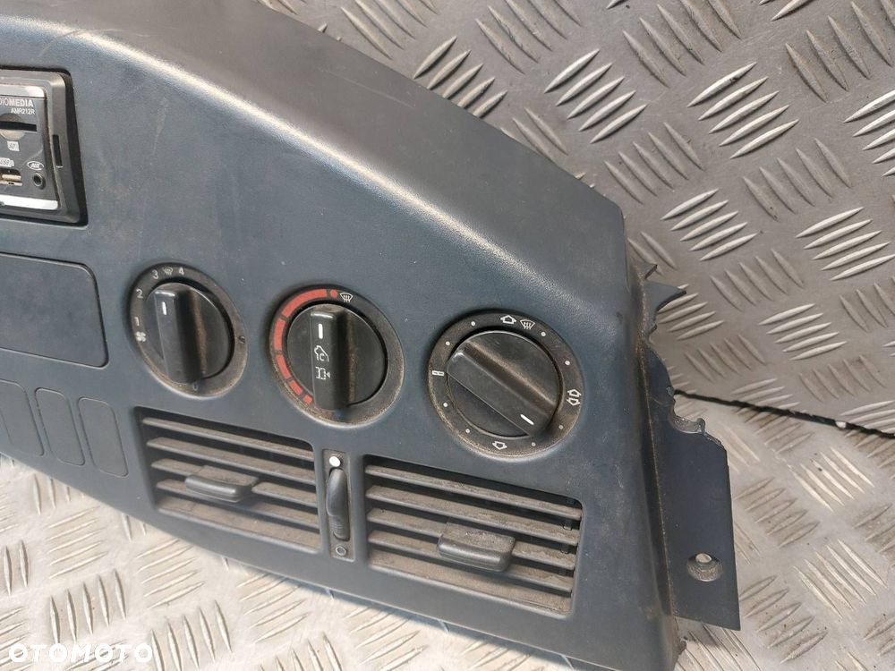 RAMKA LICZNIKA  MERCEDES-BENZ SPRINTER 312 D  9016890739 - 2