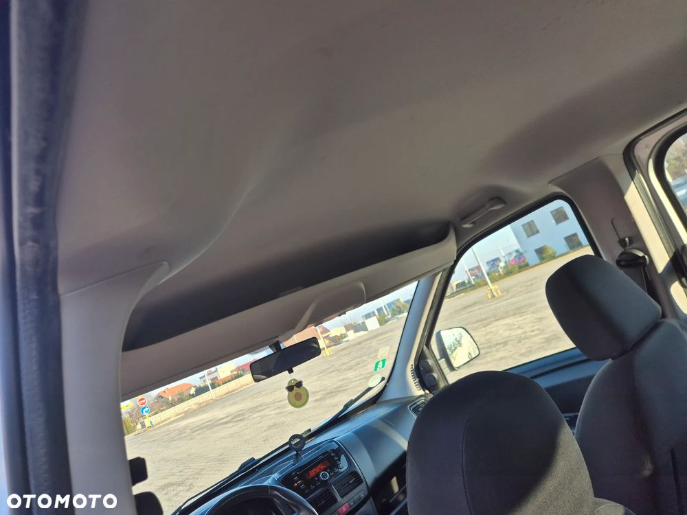 Opel Combo - 17