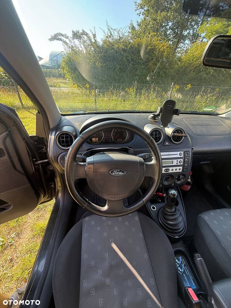 Ford Fiesta 1.3 Trend - 9