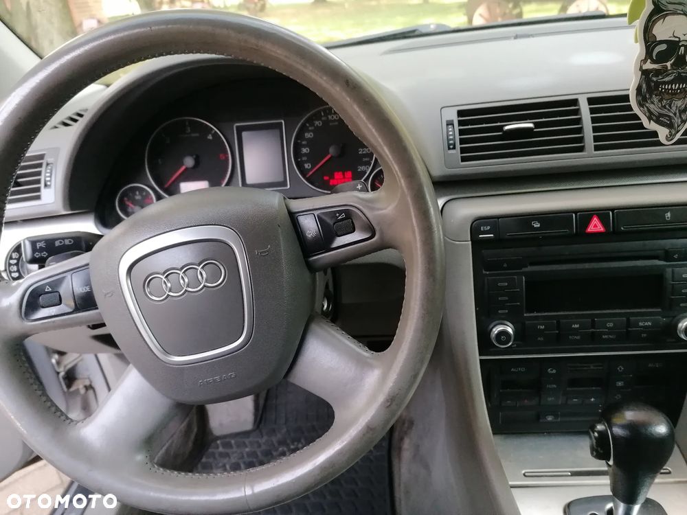 Audi A4 ver-avant-2-5-tdi-multitronic - 14